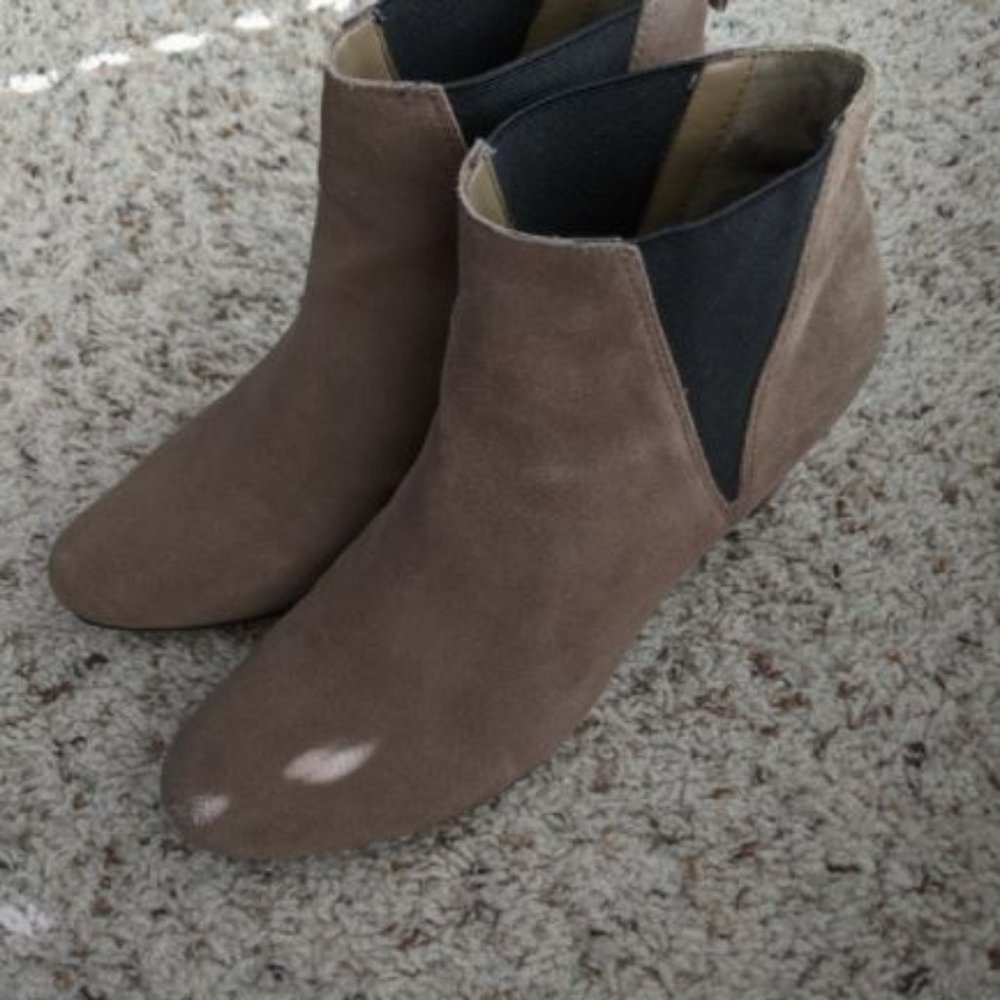 Sam Edelman Taupe Morillo Suede Ankle Boots Size 8